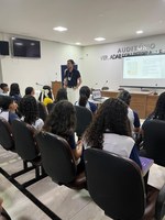 Alunos da Escola Salustiano Medeiros visitam Câmara Municipal de Currais Novos