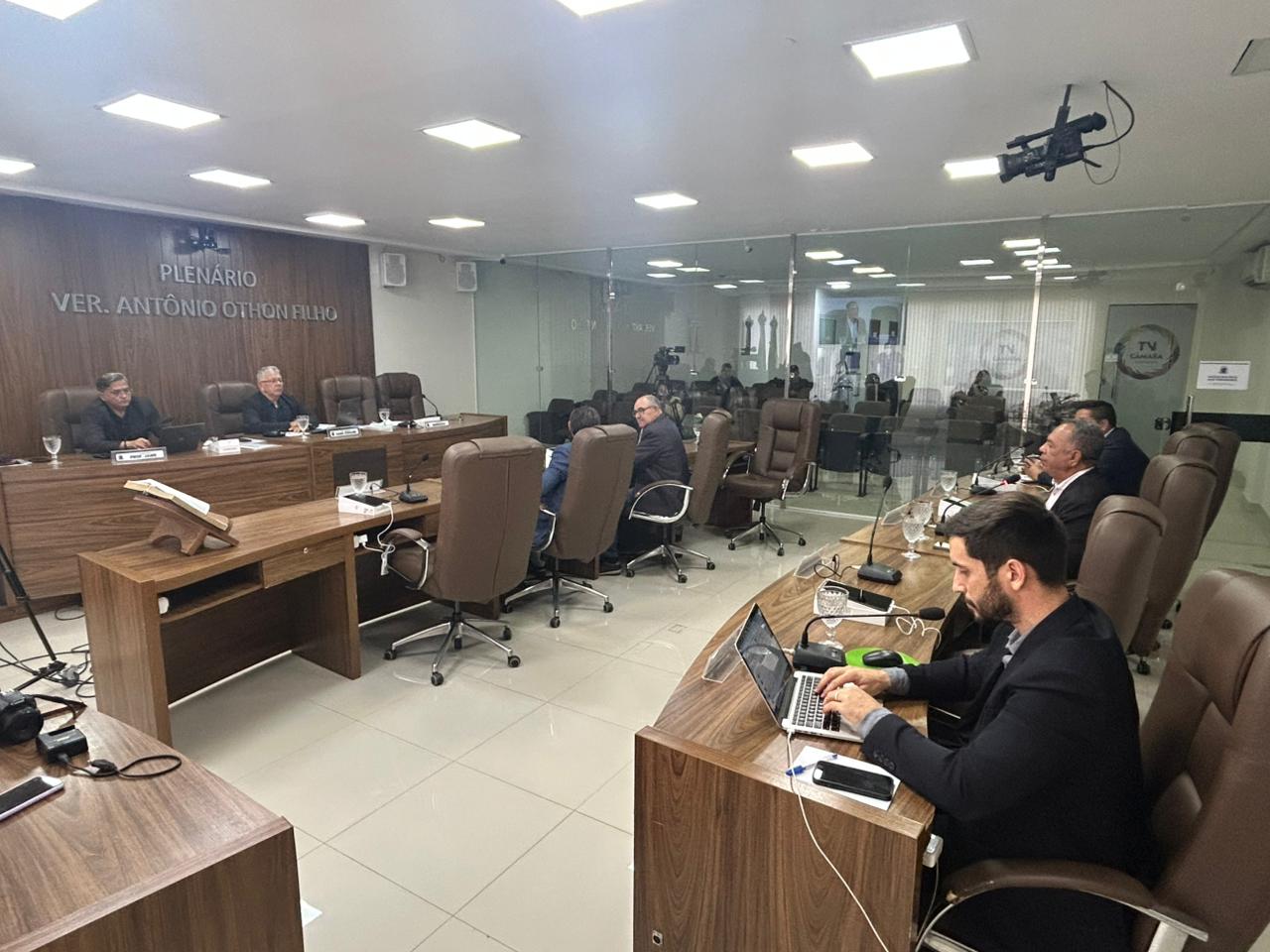 Câmara Municipal de Currais Novos aprova reajustes para servidores e professores 